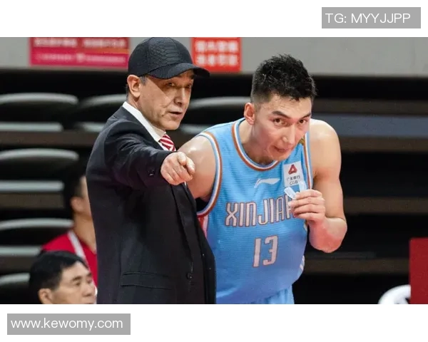 可兰白克的传奇人生与对中国文化的深远影响探讨